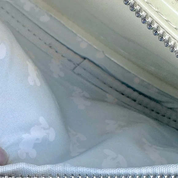 New Pearl White Mickey Mouse Signature Disney Loungefly Mini Backpack 🤍 - Picture 7 of 7